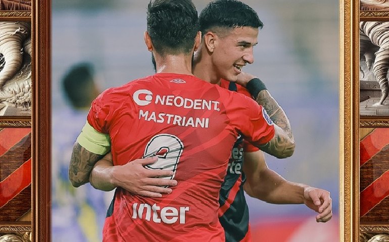 Athletico-PR goleia e encaminha vaga na Sul-Americana; Fortaleza perde na altitude boliviana