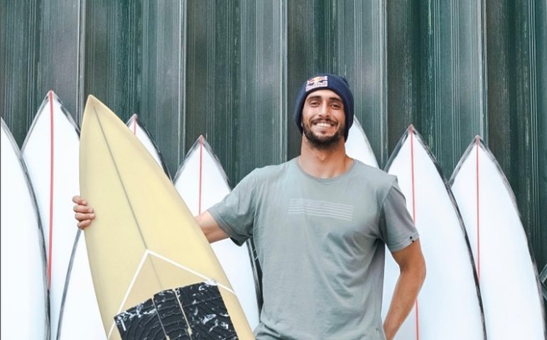 Onda surfada por Lucas Chumbo pode ter sido a maior da história: ‘Dia de glória’