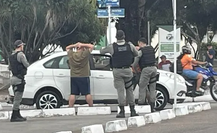 Influenciador digital conhecido como “Ronny Cless” foi preso em Arapiraca durante operação