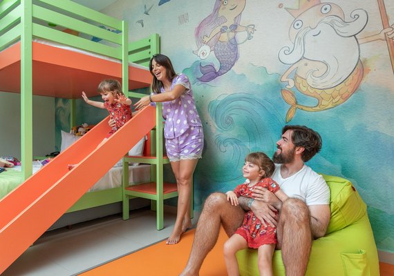 Vila Galé Eco Resort do Cabo ganha quarto infantil Nep com escorregador e decoração especial