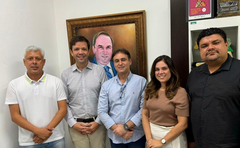 Secretário Yale Fernandes recebe visita do gerente do INSS para funcionamento do CadÚnico