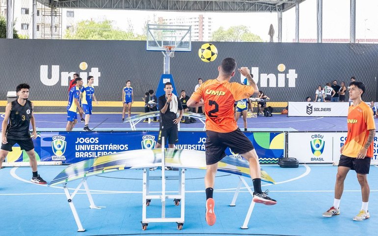 Esporte Universitário leva mensagem de paz em meio a conflitos globais