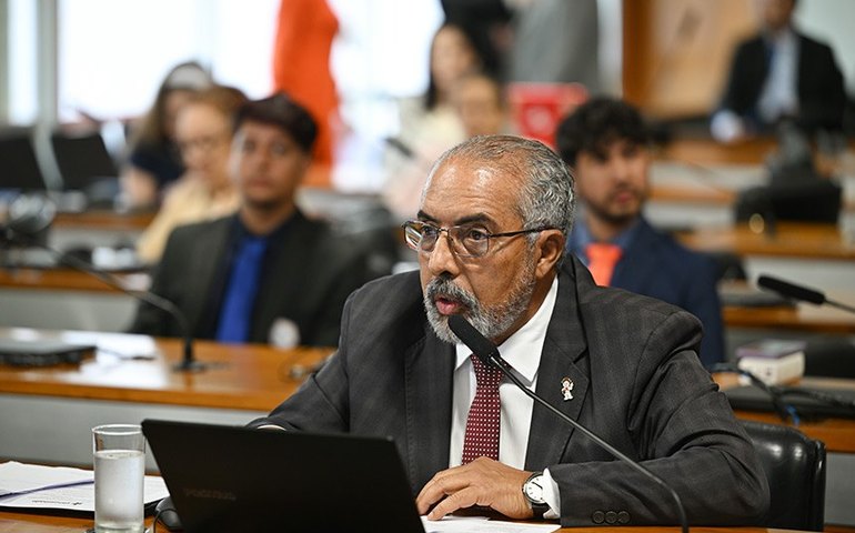 CDH aprova sugestão para destinar multas do FGTS diretamente ao trabalhador