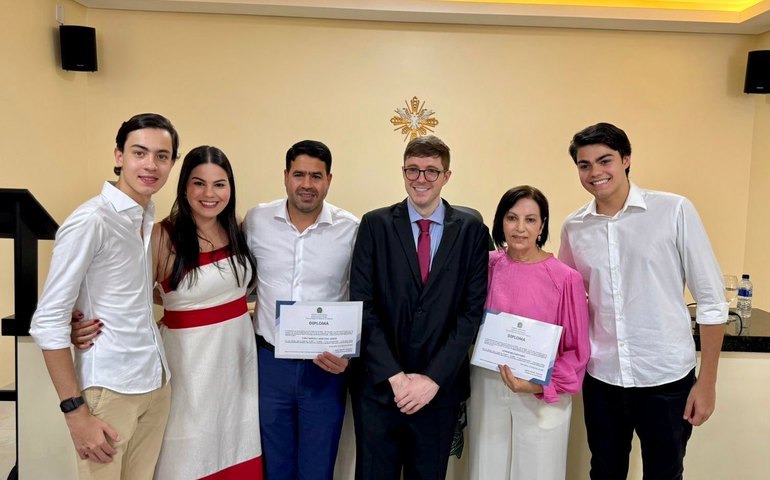 Fabinho Monteiro, vice-prefeito eleito de Monteirópolis, é diplomado