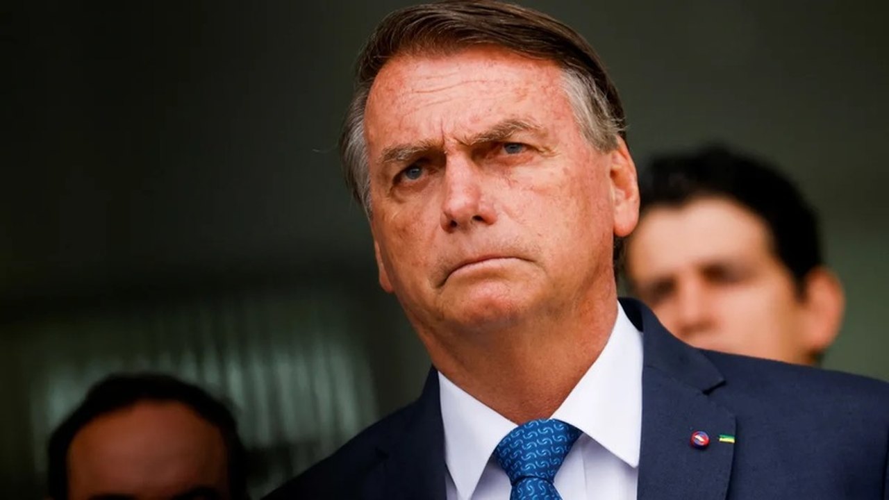 Prerrogativas faz ofensiva para responsabilizar e tornar Bolsonaro inelegível