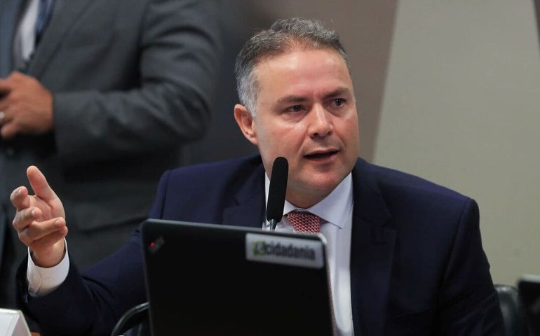 Congelamento orçamentário foi recebido com tranquilidade e não afetará obras, diz ministro