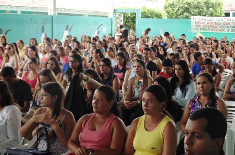 Servidores da Educação participam de Formação Continuada em Feira Grande