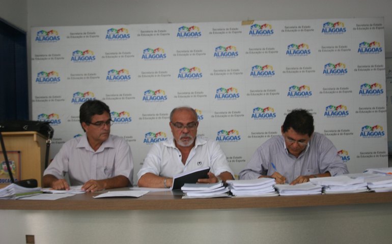 Empresas participaram de licitação para a construção de 31 quadras esportivas