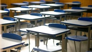 Alunos do ensino médio público receberão R$ 2 mil por ano e bônus; saiba como