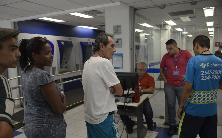 Bancos têm horários reduzidos nas vésperas de Natal e Ano Novo