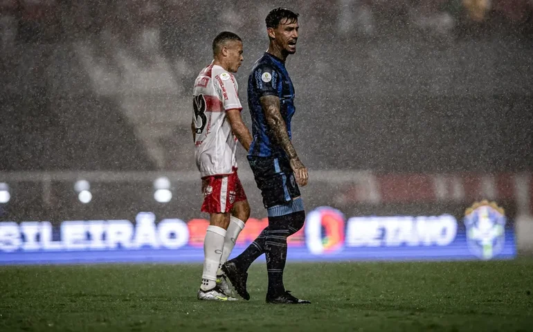 CRB vence Londrina por 2 a 1 no Rei Pelé