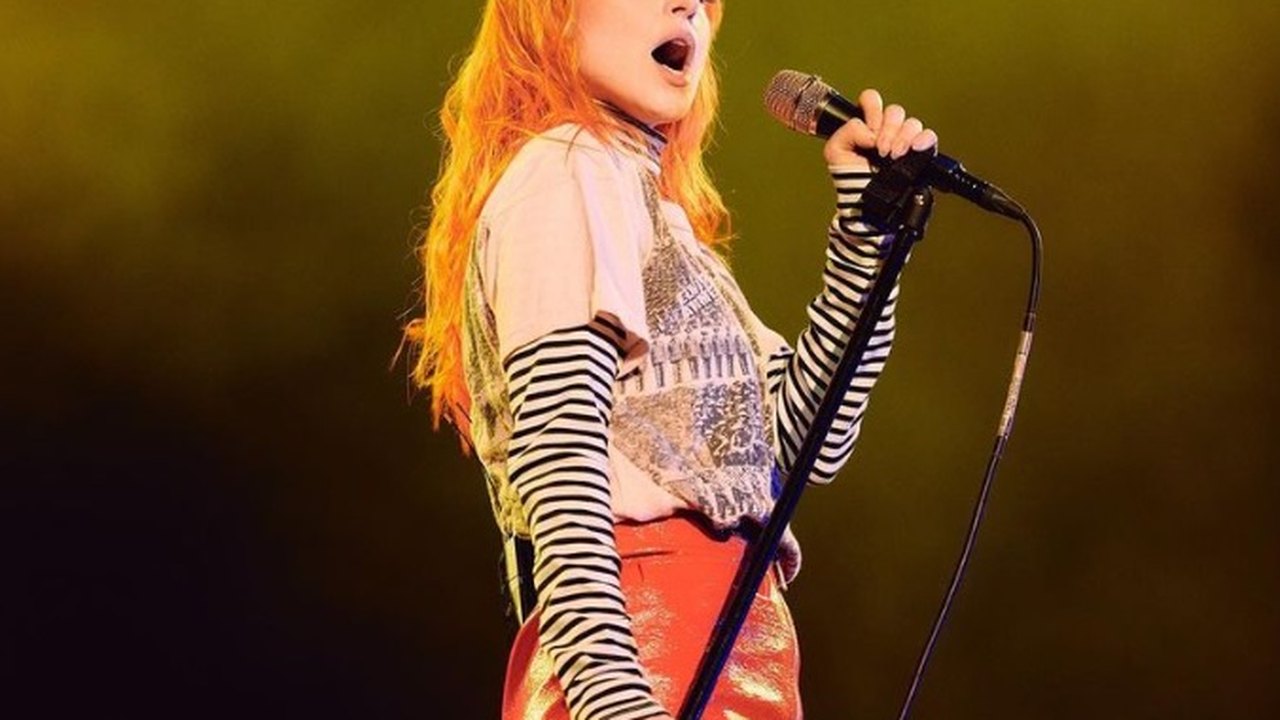 Paramore cancela shows nos EUA devido a infecção pulmonar de Hayley William