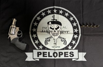 PM-AL prende homem por porte ilegal de arma e recupera motocicleta furtada no Agreste