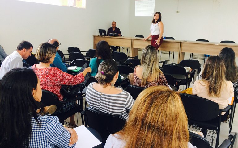 Nova equipe do NASF recebe capacitação de técnicas da Sesau, em Palmeira