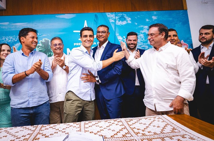 JHC empossa novo secretário da Indústria e Comércio e destaca capacidade de trabalho do empresário