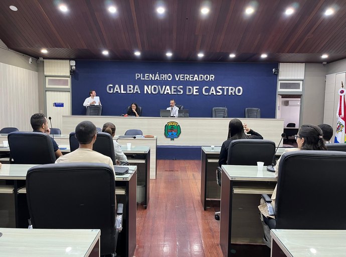 Servidores participam de sessão simulada e experienciam vivência das técnicas do Poder Legislativo