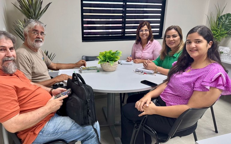 Ministério Público se reúne com Secretaria Municipal de Educação e IPMA para discutir preservação da fauna e da flora