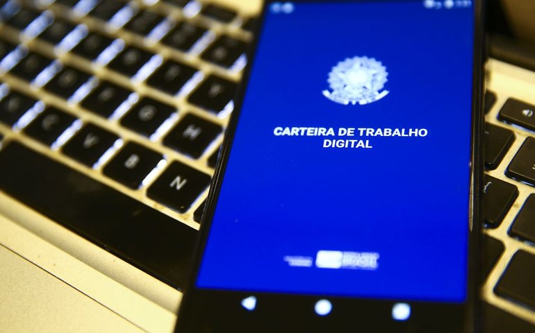 Com mercado aquecido, 53,8% não veem chance de perder emprego