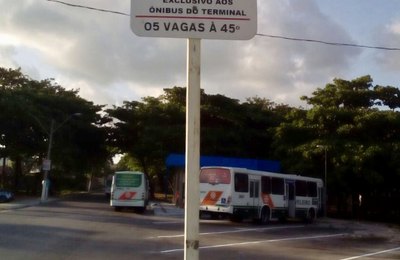 Terminal do Pontal da Barra tem nova sinalização para coletivos