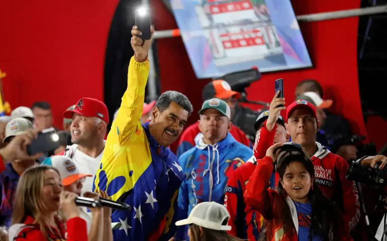 Venezuela anuncia rompimento das relações diplomáticas com o Peru