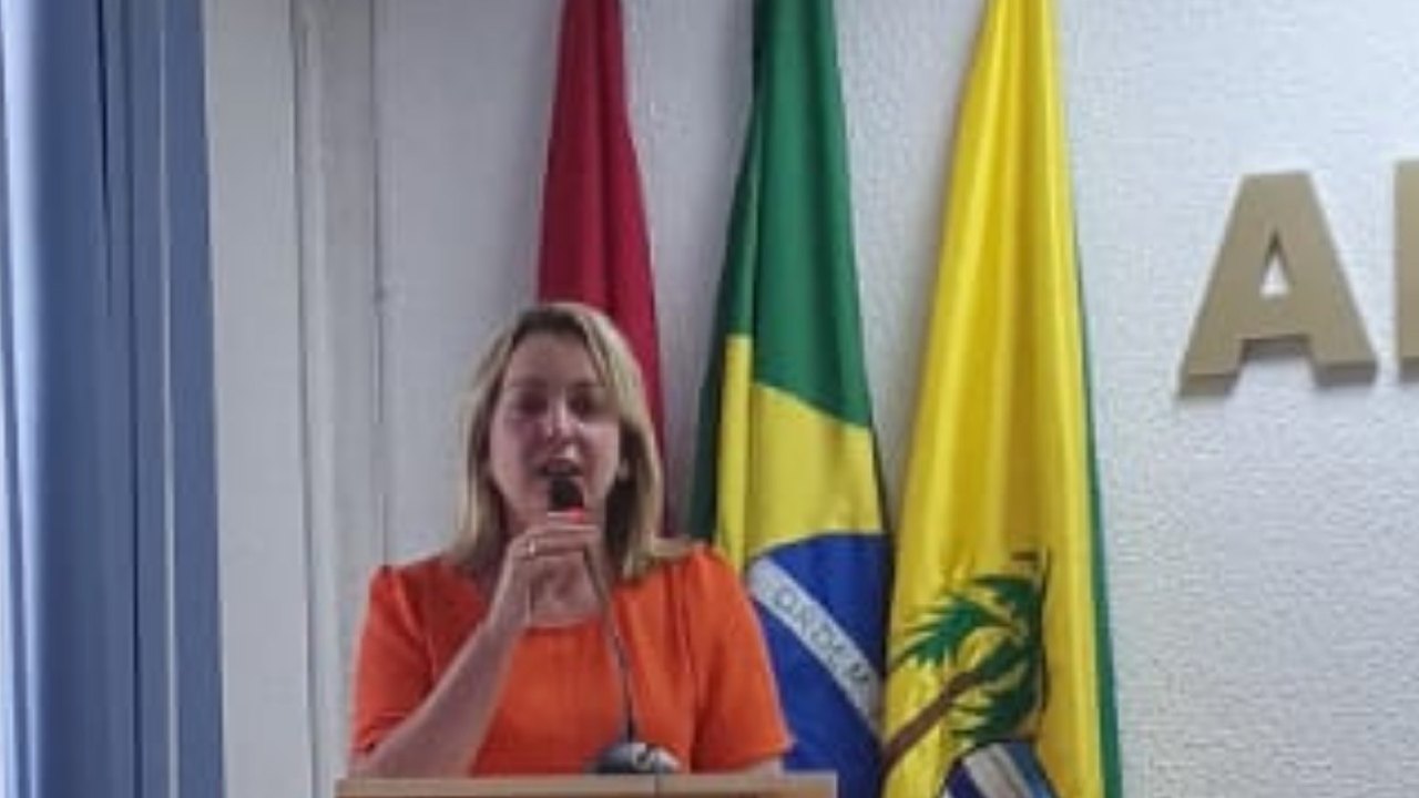 Thais Canuto aciona justiça e conquista suspensão da aprovação das contas do prefeito Renato Filho, votadas sem o parecer do TCE-AL