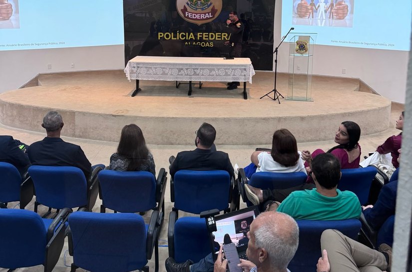 Agente da PF, Eduardo Tavares ministra palestra sobre prevenção ao abuso sexual infantojuvenil