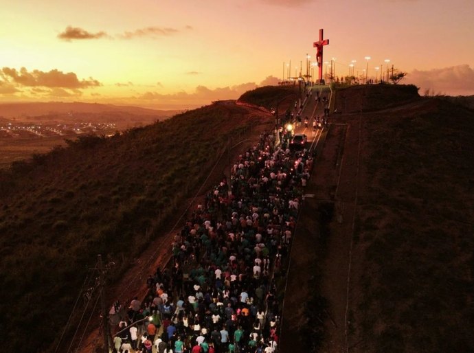 ALE aprova projeto que reconhece a Procissão do Alto do Cruzeiro como Patrimônio Cultural