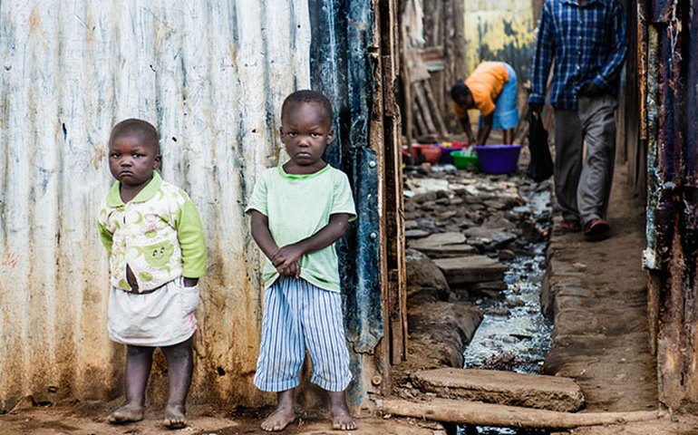 Renda mínima volta à agenda no contexto da Covid