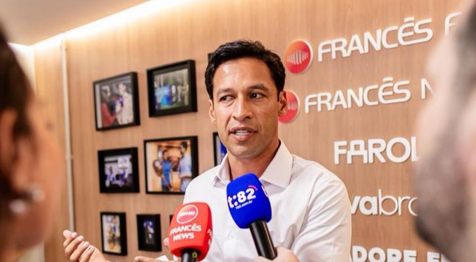 O prefeito de Maceió, Rodrigo Cunha. - Foto: Felipe Sóstenes/Secom Maceió