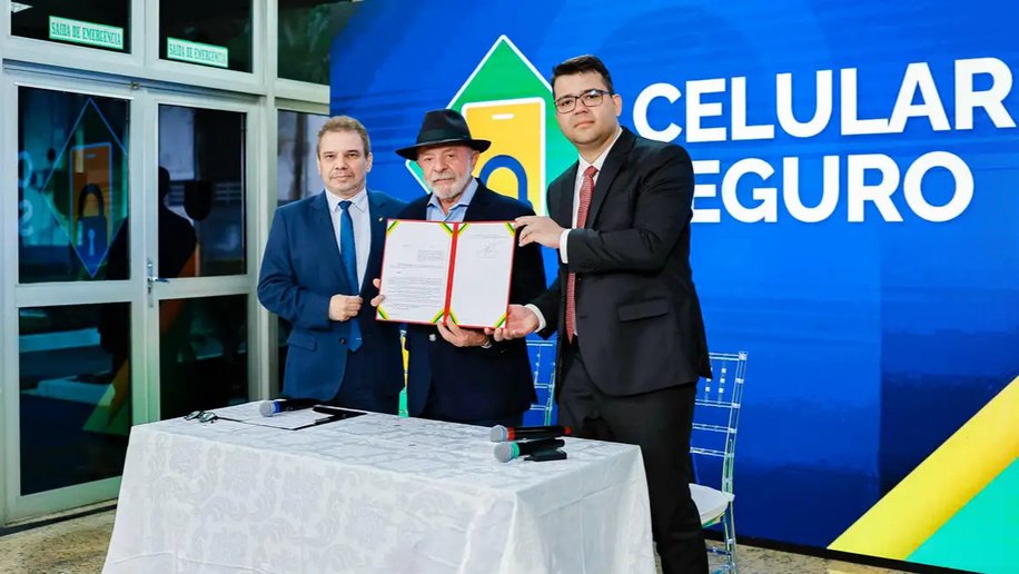 Lula cria plataforma para coibir roubos de celulares e vendas ilegais