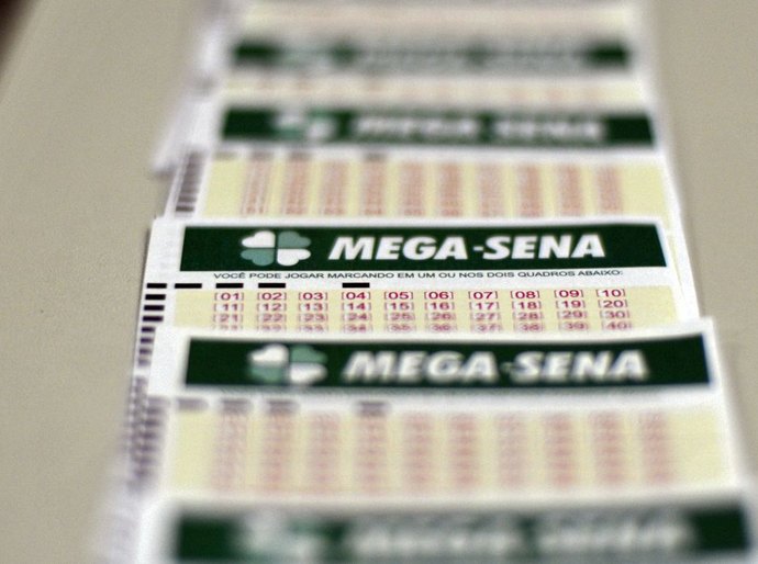 Mega-Sena sorteia prêmio acumulado em R$ 170 milhões neste domingo