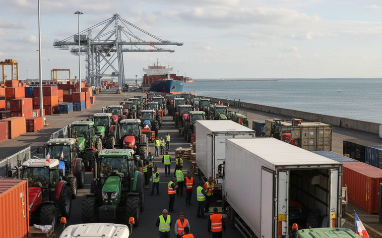 Agricultores franceses bloqueiam porto de Le Havre contra acordo Mercosul-UE