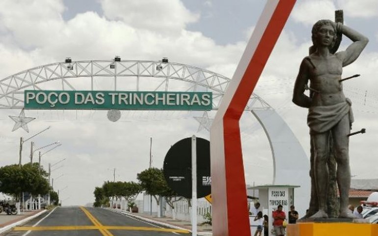 Governo de AL potencializa qualidade de vida de Poço das Trincheiras com Pró-Estrada