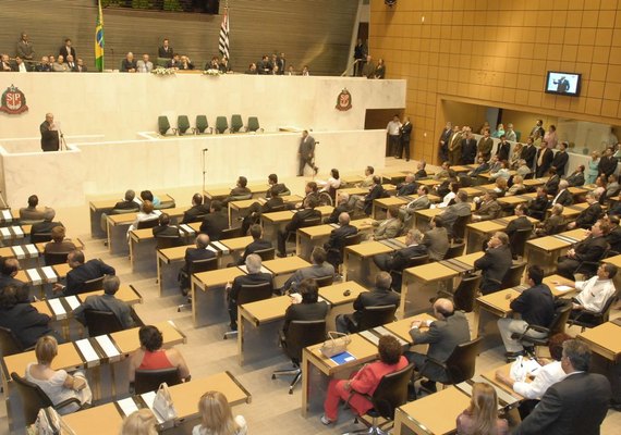 Polícia Civil vai investigar ameaças de morte a deputadas de SP