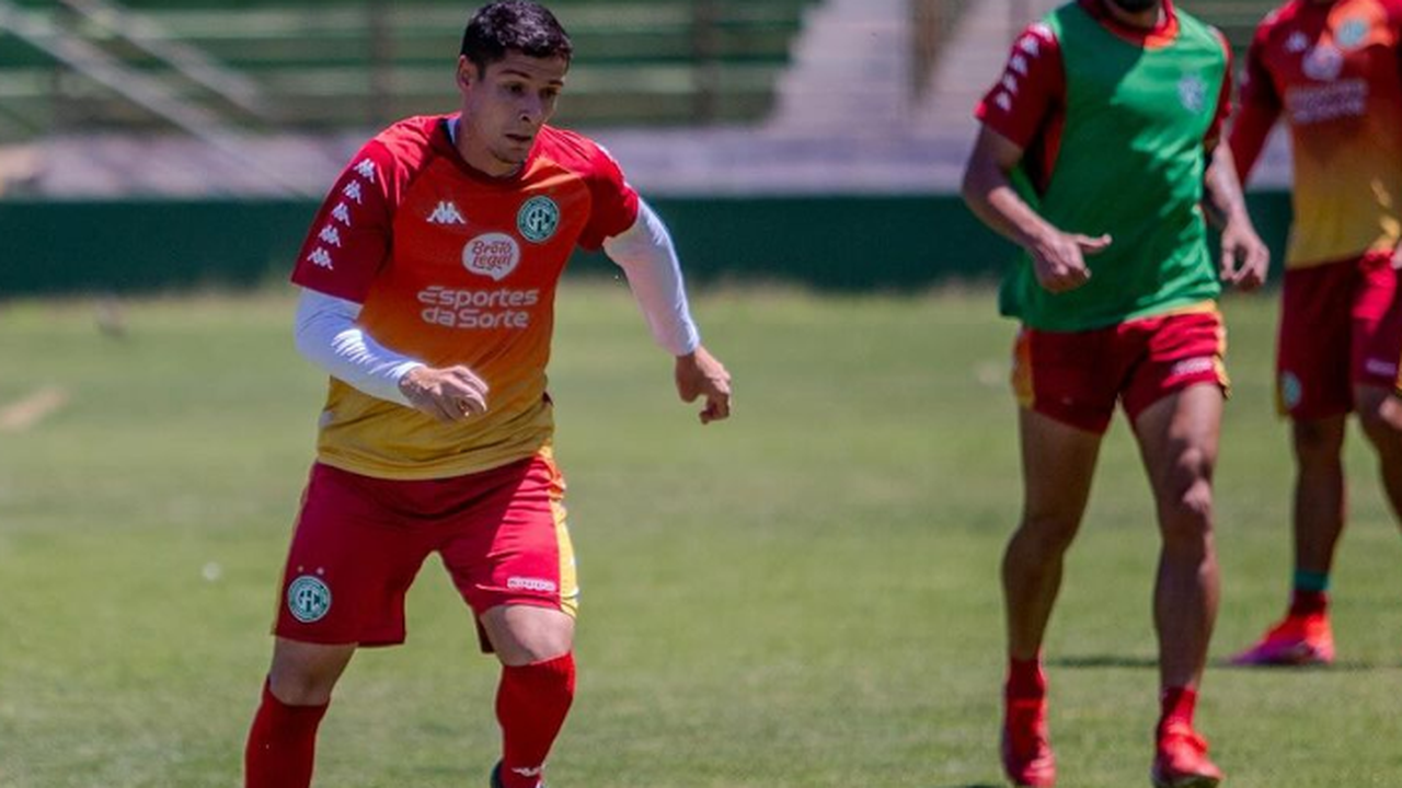 Guarani faz trabalho intensivo para ter Bruno José contra o Criciúma na Série B