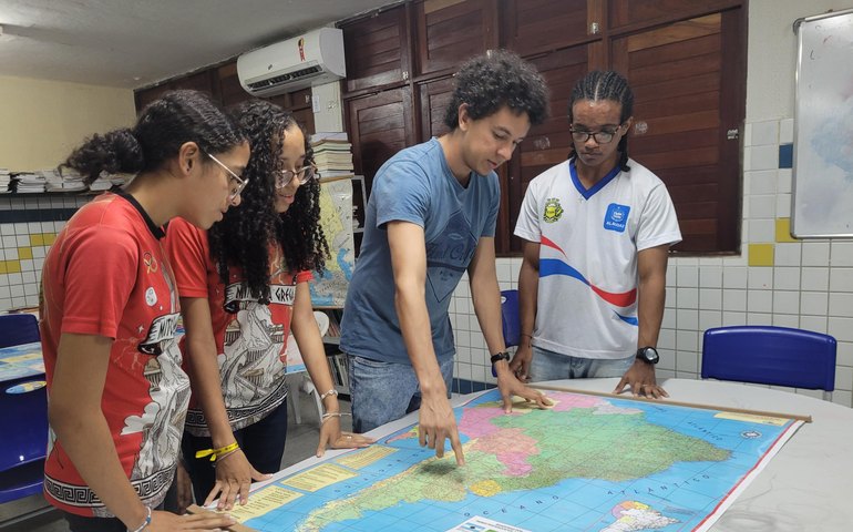 Rede estadual de ensino tem 48 estudantes medalhistas da Olimpíada Brasileira de Geografia