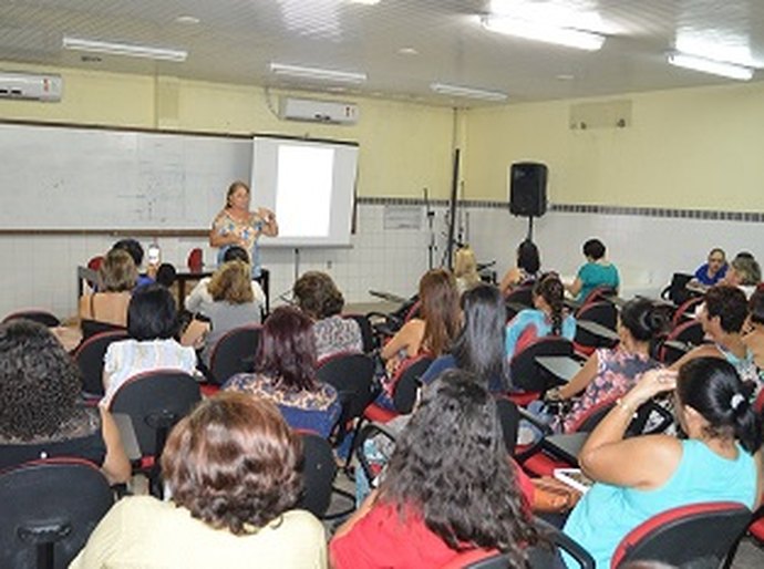 Educação especial ganha caderno pedagógico