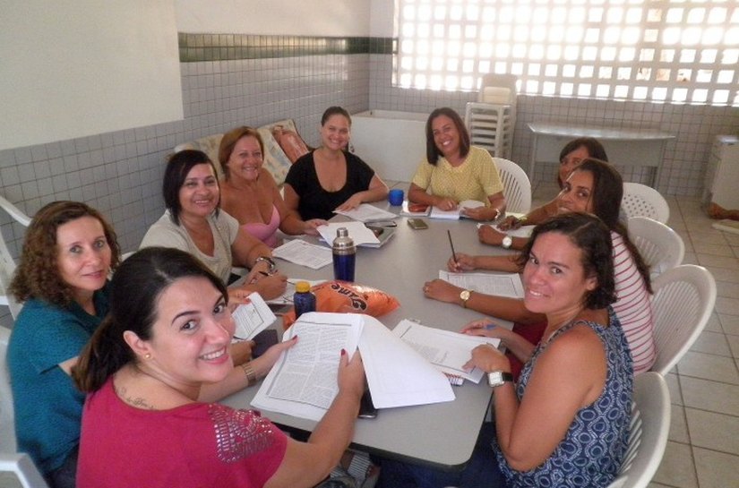 Estudos e reflexões preparam educadoras para o retorno no Lar São Domingos