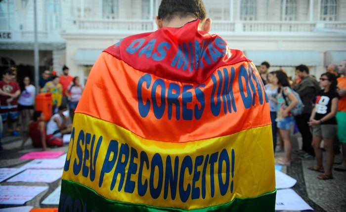 Ativista durante manifestação Ativista durante manifestação