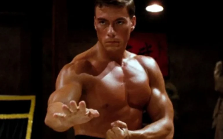 Legado de histórias: Van Damme já foi segurança em bar de Chuck Norris, morto aos 86