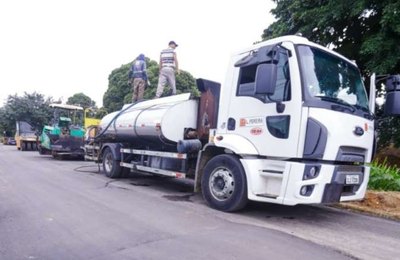 Avenida Norte/Sul, em Palmeira dos Índios, recebe pavimentação asfáltica