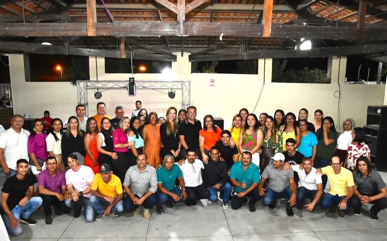 Prefeito Theobaldo Cintra promove comemoração pela passagem do dia dos agentes comunitários de saúde e de endemias