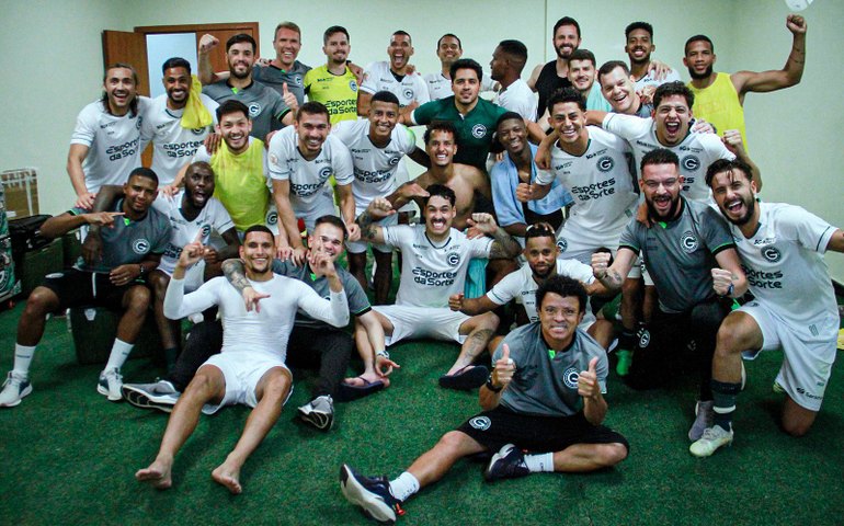 Goiás vence América-MG fora de casa, afunda rival e se distancia da degola