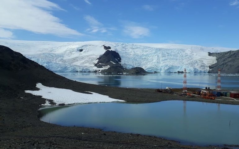 Groenlândia vai às urnas nesta terça-feira