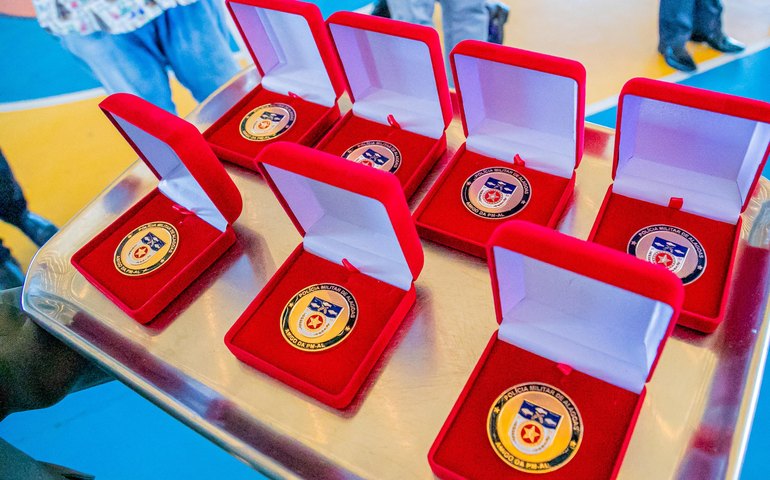 PM-AL promove solenidade de Continência de Ouro e outorga de medalhas