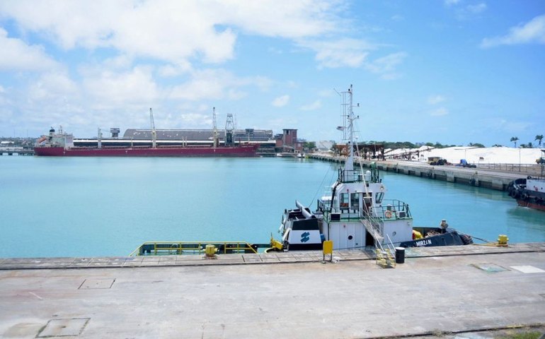 Terminais nos portos de Maceió e Areia Branca (RN) são leiloados