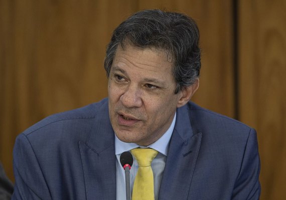 Haddad: Brasil pode crescer em torno de 2,5% nos próximos anos; na média, um pouco mais