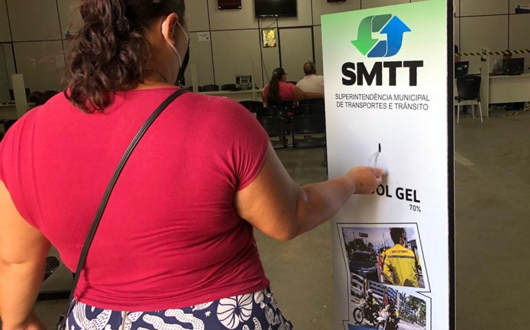 SMTT retoma atendimento presencial mediante agendamentos