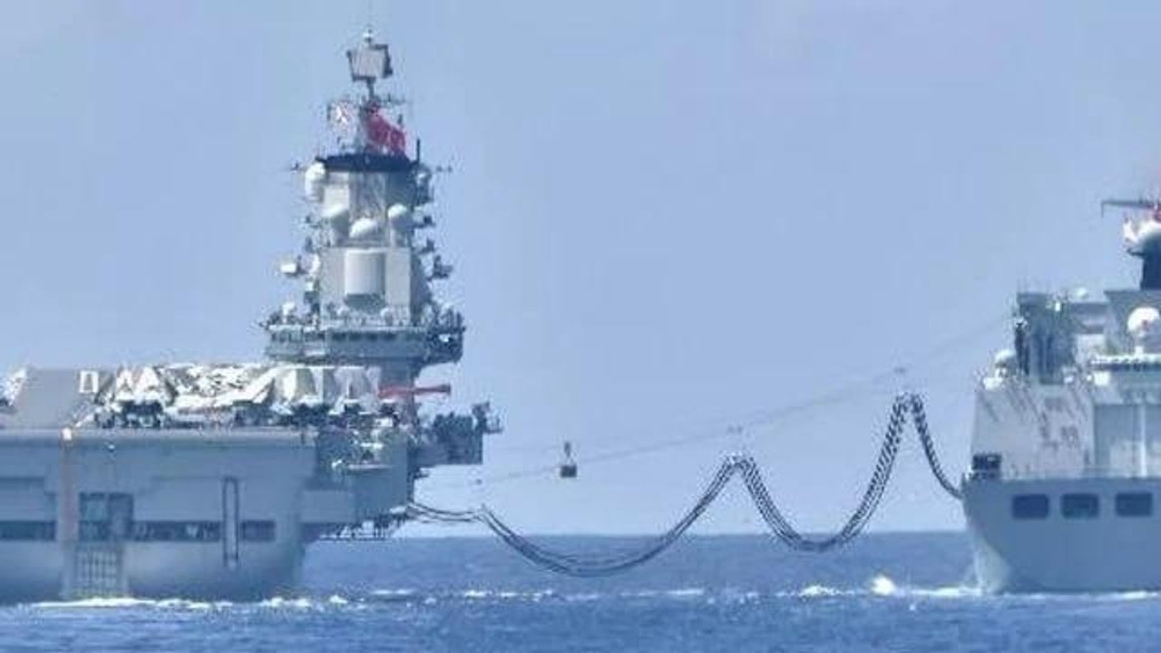 China constrói navio de abastecimento gigante que redefinirá poder naval global, diz mídia