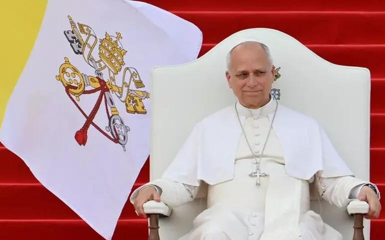 Guerras ignoram direito e buscam 'colonizar petróleo', diz Papa